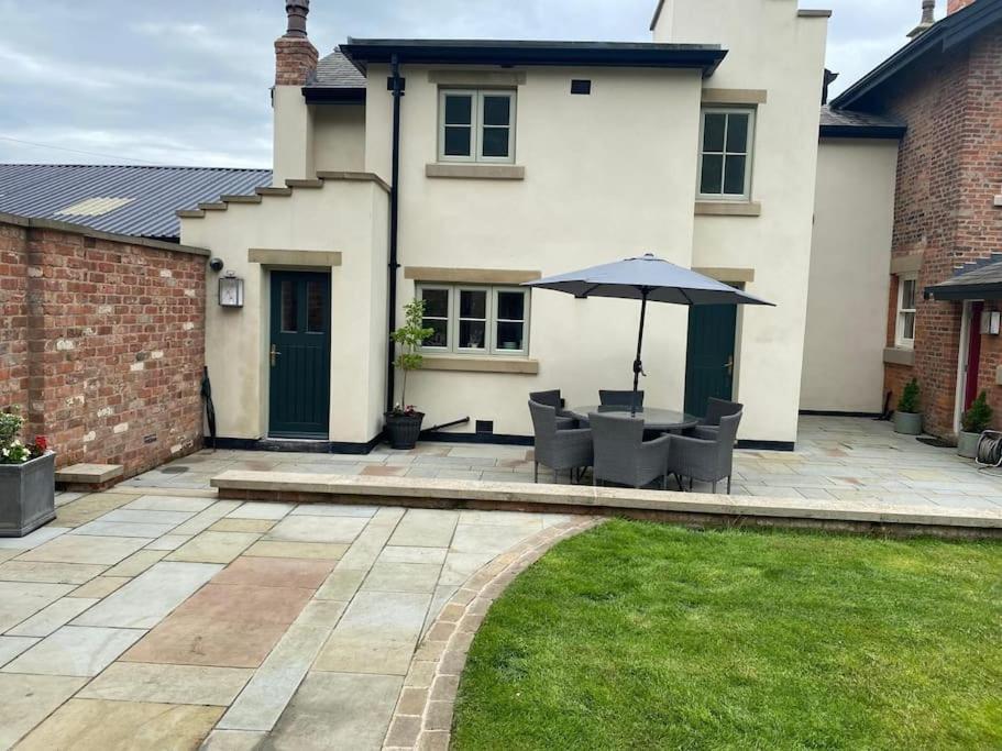 The Bothy Cottage Lytham St. Annes Eksteriør bilde